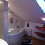Maison La Deviniere - Sauna Et Compris Accessibles Toute L'annee ベッド・アンド・ブレックファスト