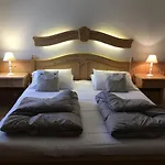 Maison La Deviniere - Sauna Et Compris Accessibles Toute L'annee Bed & Breakfast 3*