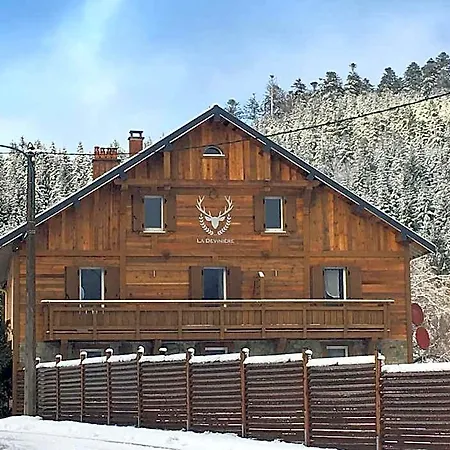 Maison La Devinière - Sauna Et Compris Accessibles Toute L'année Bed and breakfast