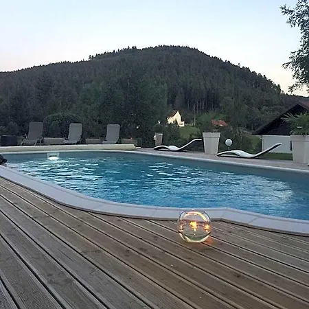 Bed and breakfast Maison La Devinière - Sauna Et Compris Accessibles Toute L'année