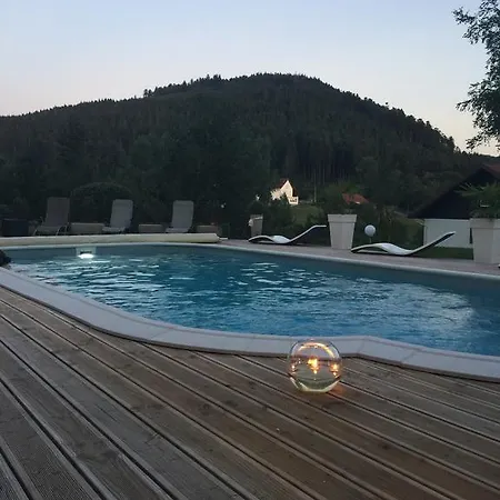 Couette-café D'hôtes La Devinière Wellness Et