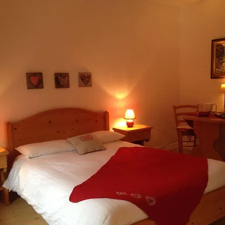 D'hôtes La Devinière Wellness Et Couette-café 3*