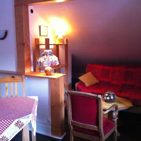 Maison La Devinière - Sauna Et Compris Accessibles Toute L'année Bed and breakfast 3*