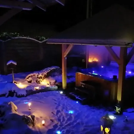 Maison La Deviniere - Sauna Et Compris Accessibles Toute L'annee Bed and Breakfast 3*