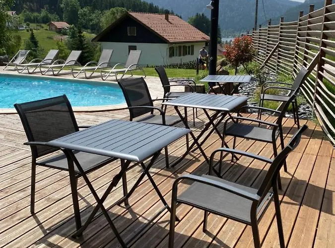 Maison La Deviniere - Sauna Et Compris Accessibles Toute L'annee Bed & Breakfast