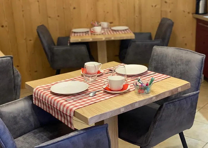 Maison La Deviniere - Sauna Et Compris Accessibles Toute L'annee Bed & Breakfast