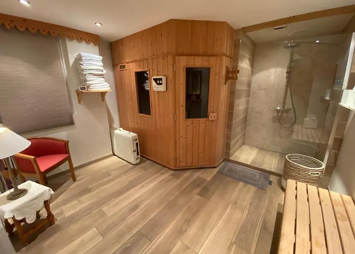 Bed & Breakfast Maison La Deviniere - Sauna Et Compris Accessibles Toute L'annee 3*