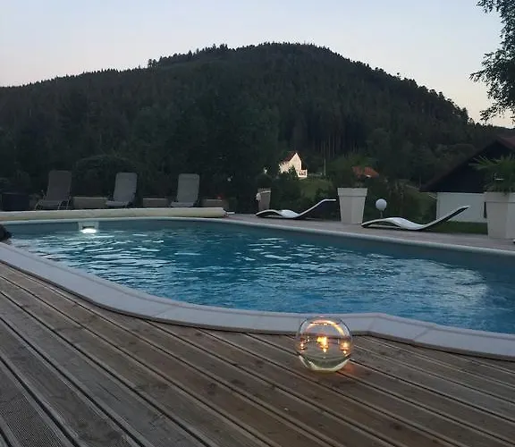 Bed & Breakfast Maison La Deviniere - Sauna Et Compris Accessibles Toute L'annee