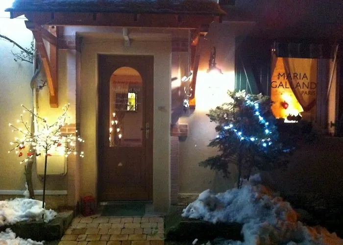 Maison La Deviniere - Sauna Et Compris Accessibles Toute L'annee Bed & Breakfast