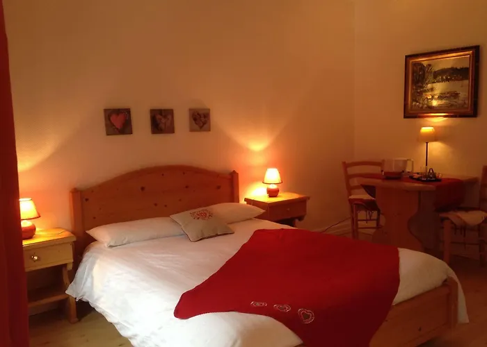 Maison La Deviniere - Sauna Et Compris Accessibles Toute L'annee Bed & Breakfast 3*
