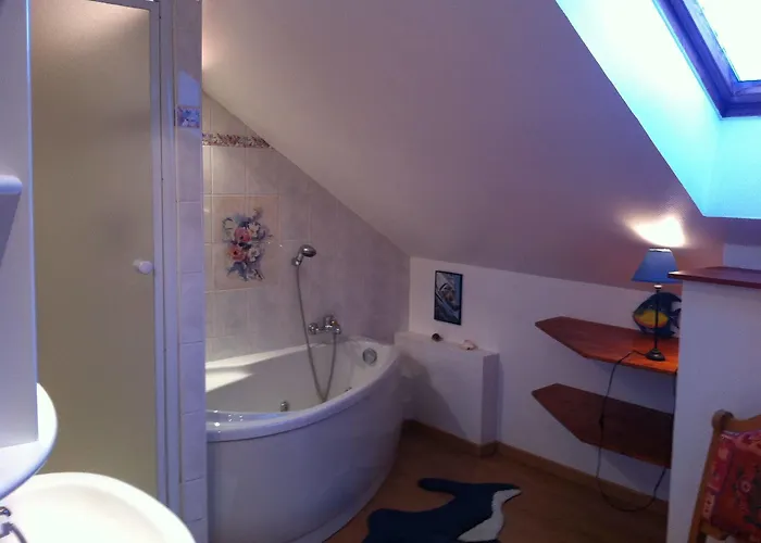 Maison La Deviniere - Sauna Et Compris Accessibles Toute L'annee Bed & Breakfast